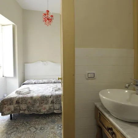 Bed & Breakfast Angioino &
