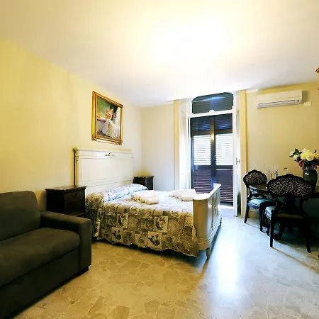Bed & Breakfast Angioino & 2*
